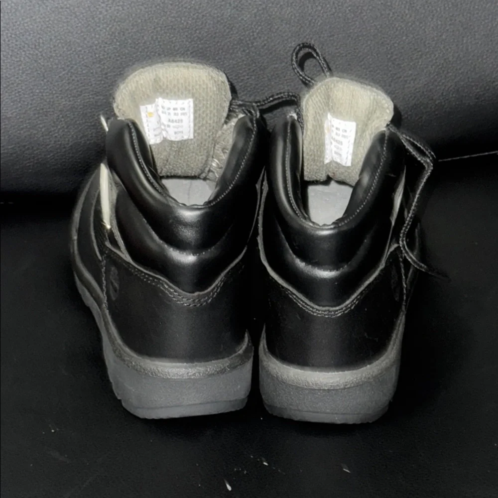 Timberland‎ Black Outdoor Boots with Sturdy Construction